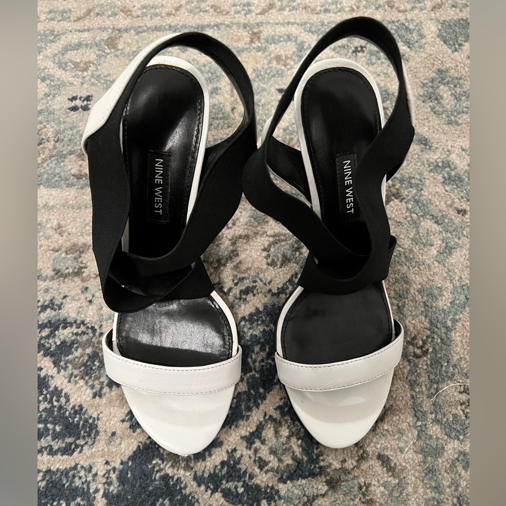 Nine West Elastic Strap Black/White Heels Size: 7.5
